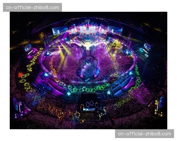 特写:比赛日之外的莫劳球场,看里昂主场如何变身为大型演唱会场地 特写:比赛日之外的莫劳球场,看里昂主场如何变身为大型演唱会场地